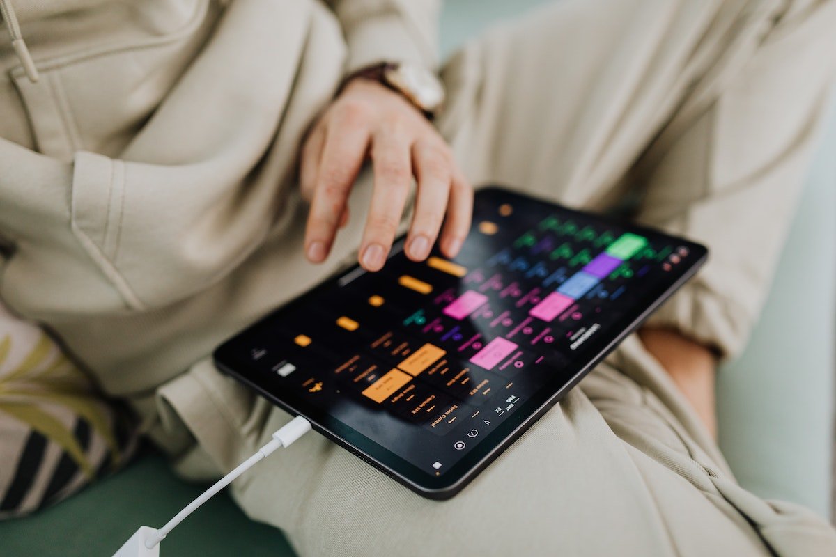 Why Is My iPad Taking So Long to Charge? - JPC MOBILE ACCESSORIES