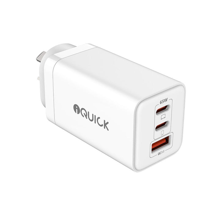 iQuick GaN technology 65W USB-C dual port charging adapter white