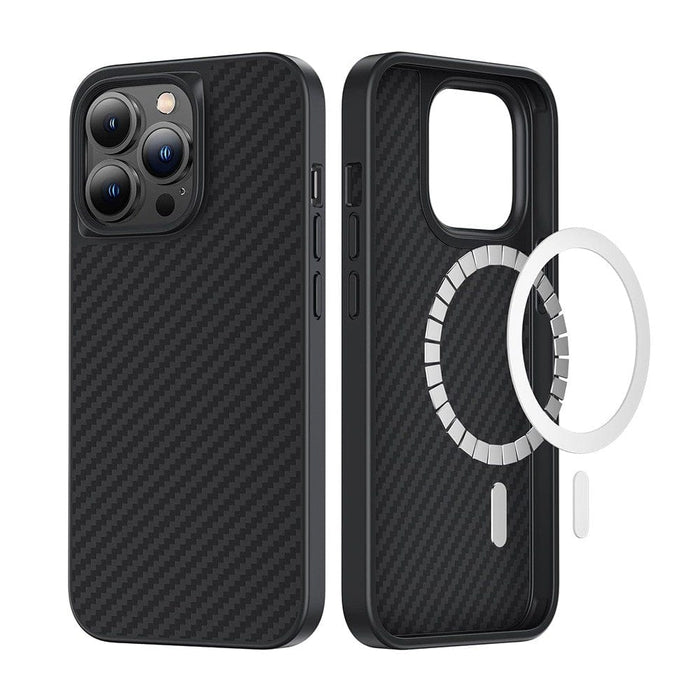 4️⃣ Carbon Fiber & TPU Hybrid Case for iPhone 15 Pro Max – Anti-Scratch & Fingerprint Resistant